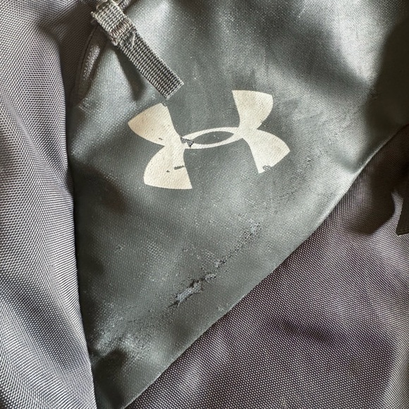 Under Armour Backpack - Picture 5 of 7
